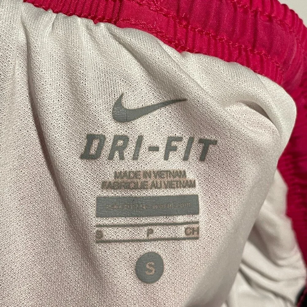 ‘Playful Pink’ Nike Dri Fit Womens Small 3
